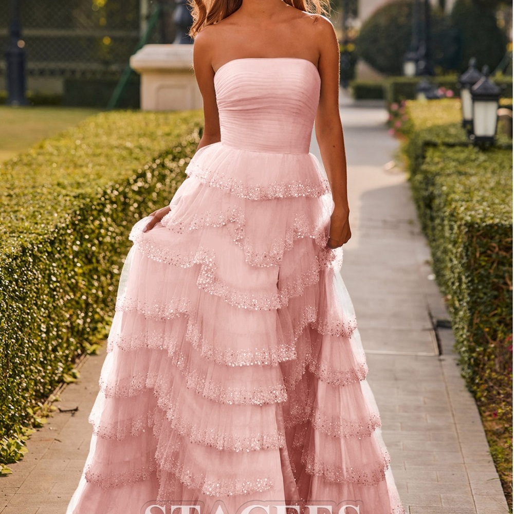 Elegant Blush-Pink Strapless Dress